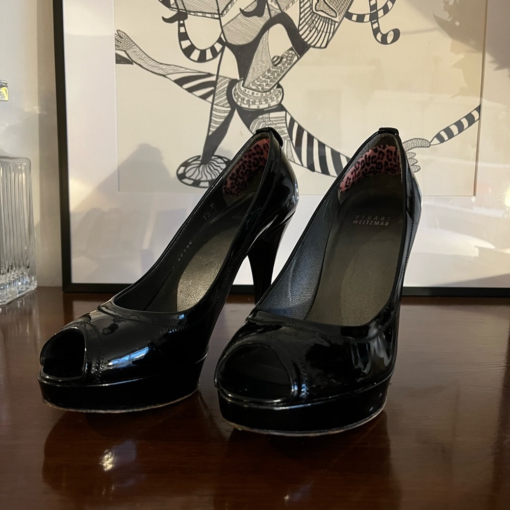 Stuart Weitzman Authentic Elegant Black Patent Leather Peep-Toe Heels